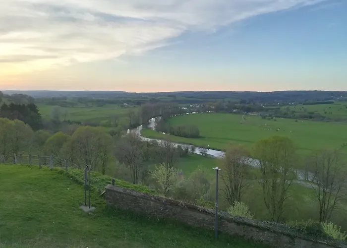 Semesterbostad Le Memagne